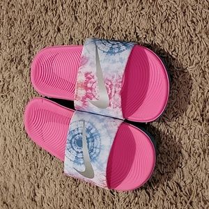Nike Kawa Slides pink and teal/tie dye size Youth 1